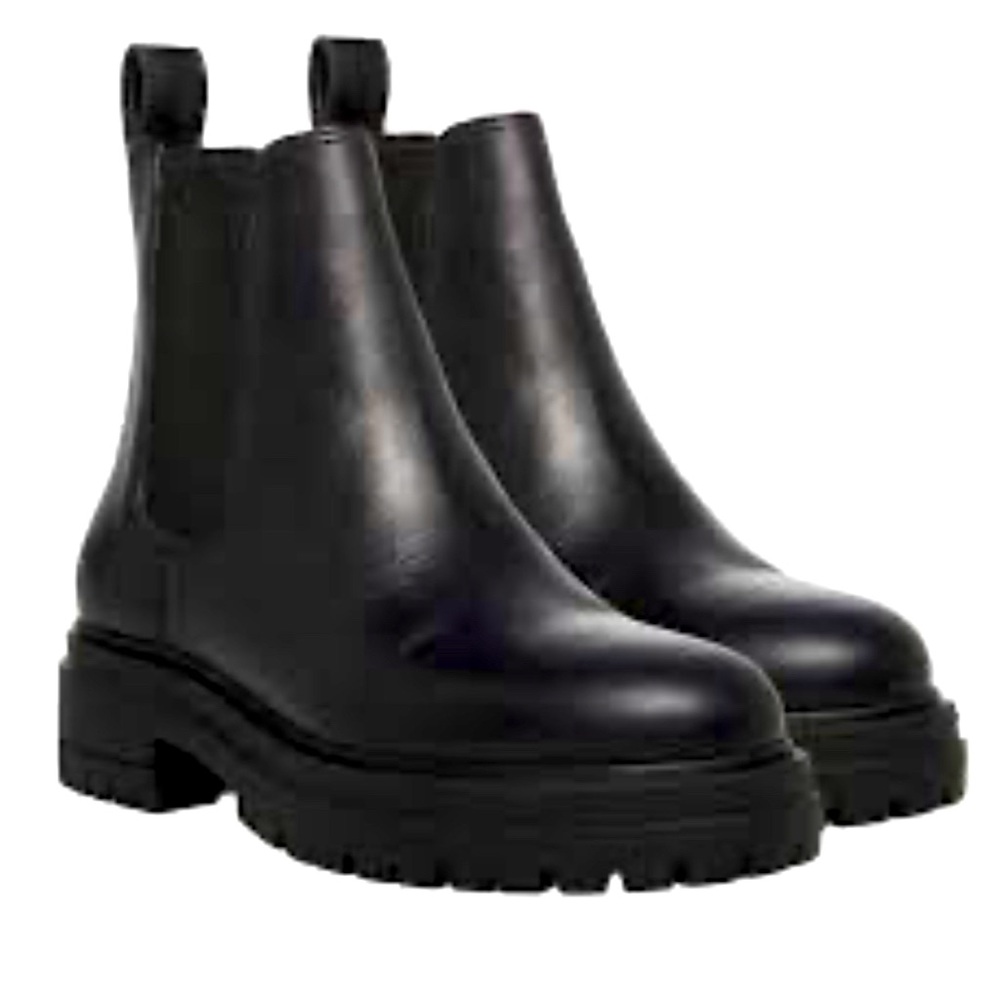 Chelsea Boots